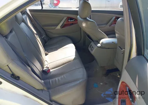 2009 Toyota Camry Xle z USA, uszkodzony, nr VIN 4T1BE46KX9U909875